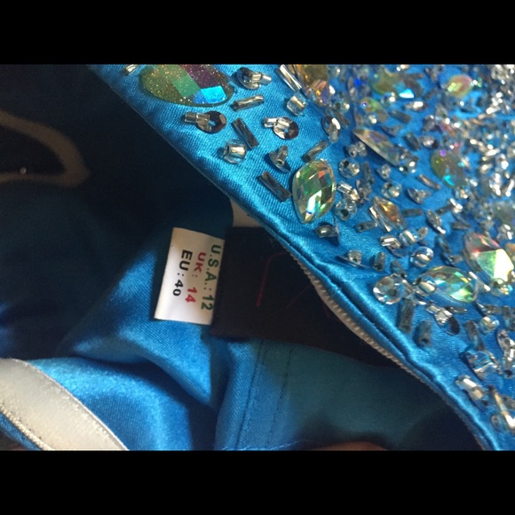 3 nice prom or formal dress, one purple - Picture 3 of 7